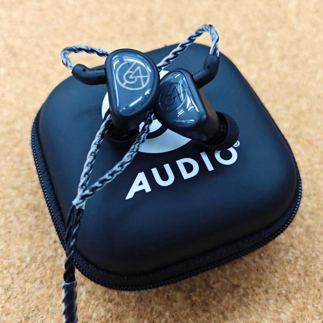 64Audio のプロミュージシャンとライブ音源向けのユニバーサルIEM