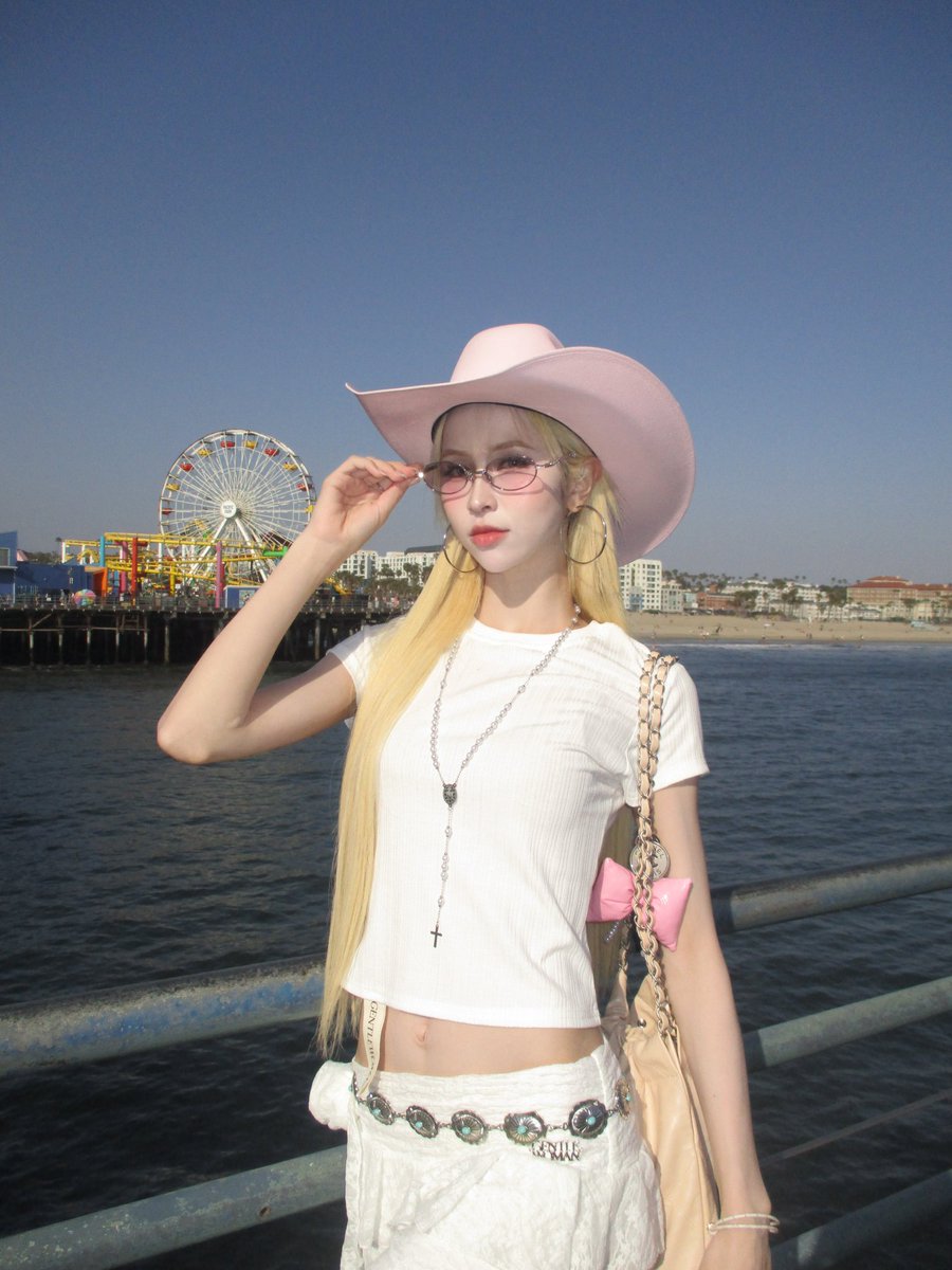 Hannah tweet media