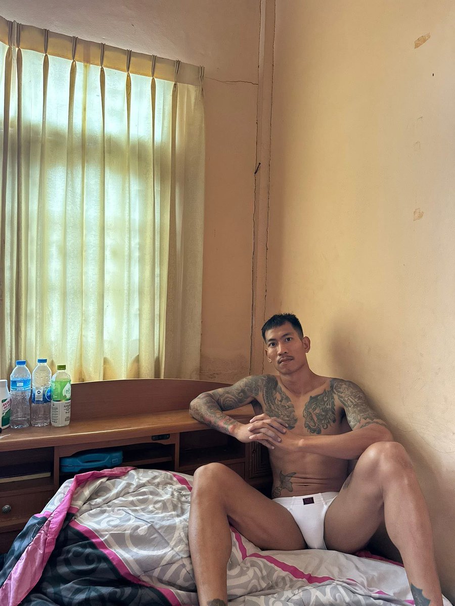 ảnh dâm