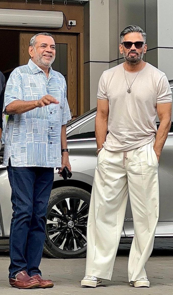 Suniel Shetty (@sunielvshetty) on Twitter photo To the man... Who is a powerhouse of both Wit & Wisdom and an even more wonderful human being.
Happy happy birthday Pareshji. Much love and respect always. <a href="/SirPareshRawal/">Paresh Rawal</a> To the man... Who is a powerhouse of both Wit & Wisdom and an even more wonderful human being.
Happy happy birthday Pareshji. Much love and respect always. <a href="/SirPareshRawal/">Paresh Rawal</a>
