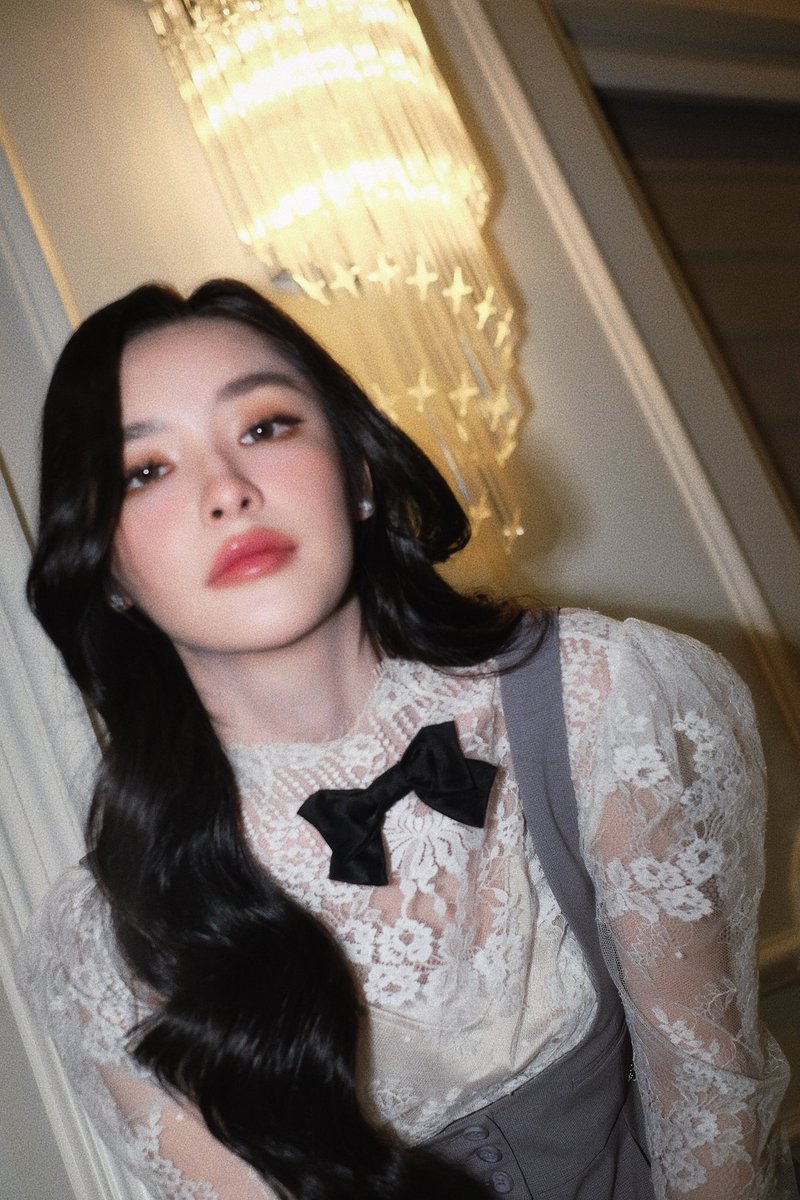 Lookkaeww_k's tweet photo. “If the world was ending, I'd wanna be next to you.”  My one and only.🌎

🌟https://t.co/1v9HhgasUc

LK WARMEST LOVE 30
#lookkaewkamollak https://t.co/1b09FqK3mJ