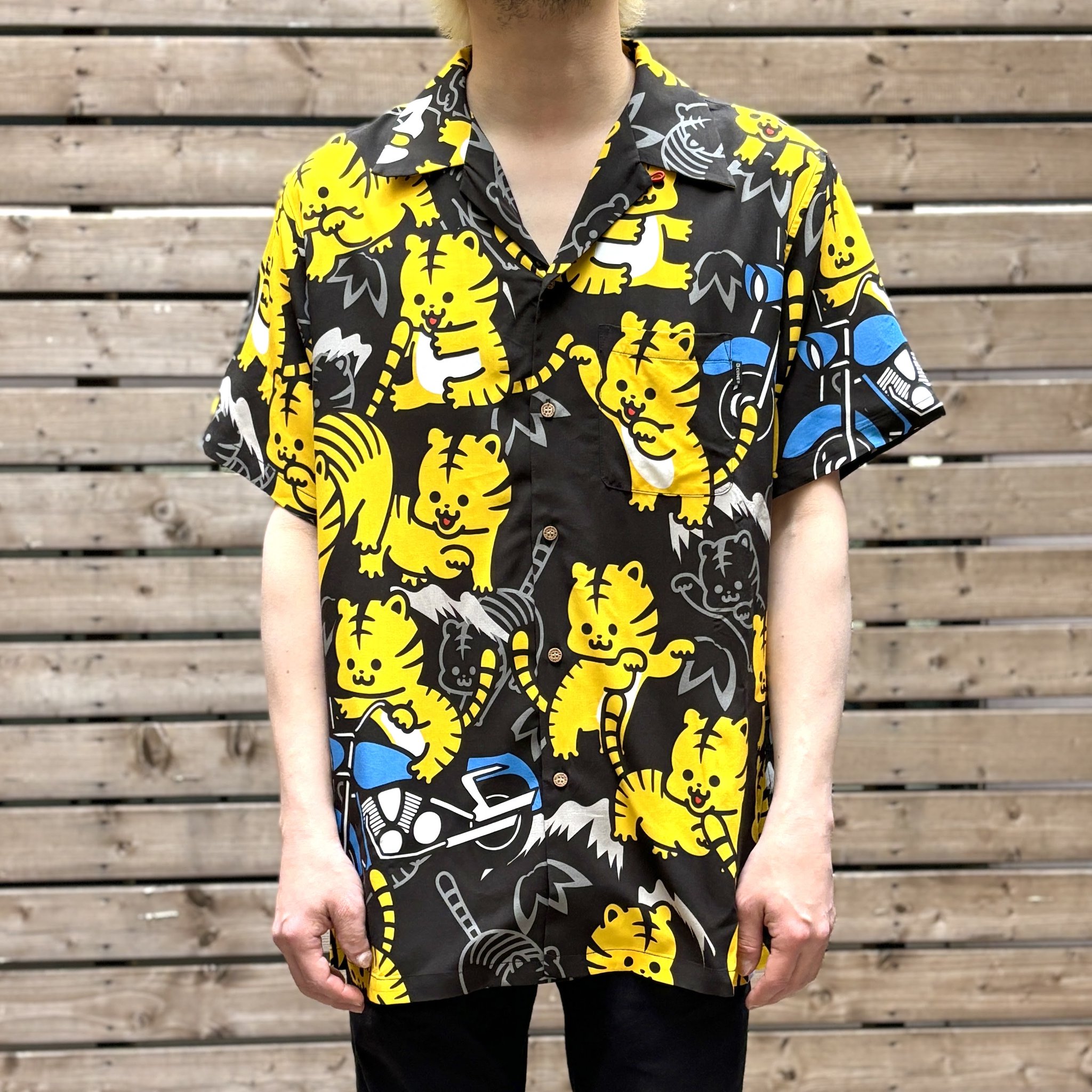 cune　キューン　ネルシャツ　青　腸付 cune キューン ネルシャツ 青 腸付