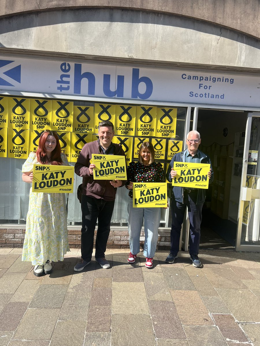 DionneHossack's tweet image. Another brilliant month on the campaign trail for the HLS by-election supporting @KatyLoudonSNP as @theSNP candidate.
Less than a week to go until polling day!
Only Katy can beat reform and prioritise the people of HLS and Scotland 💛