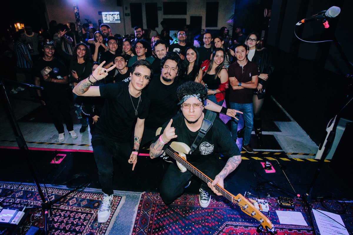 thedisorderunit's tweet photo. THE DISORDER UNIT - First show 24/05/25 – Mexico City 

📸: @andreagonar https://t.co/jTFQRxf9Bq