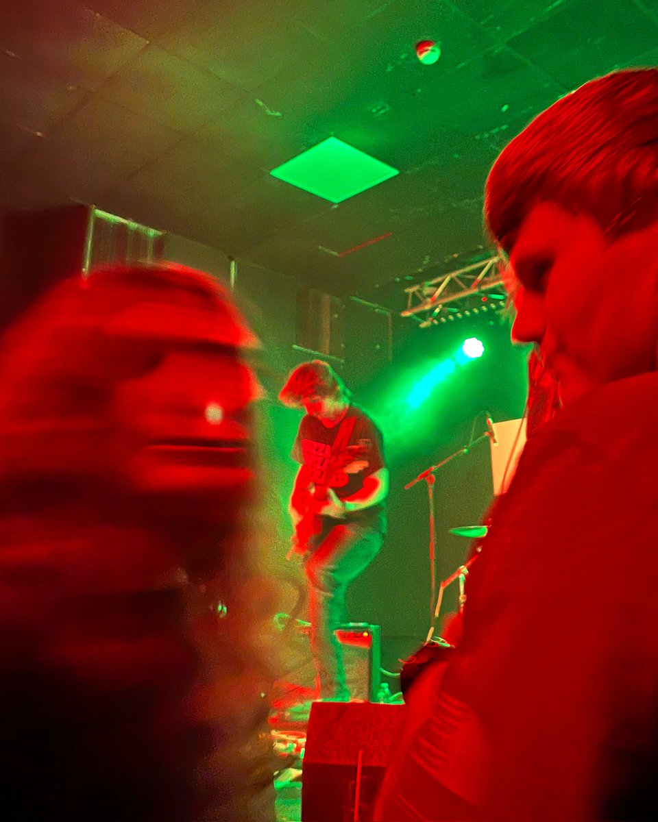 Good_Night_Pics's tweet photo. Birkenhead 
23.05.2025
#futureyard #BIRKENHEAD #livemusic #portraits #Space #spacebanduk #spacetheband #streetphotographer https://t.co/cV1QFk4XYw