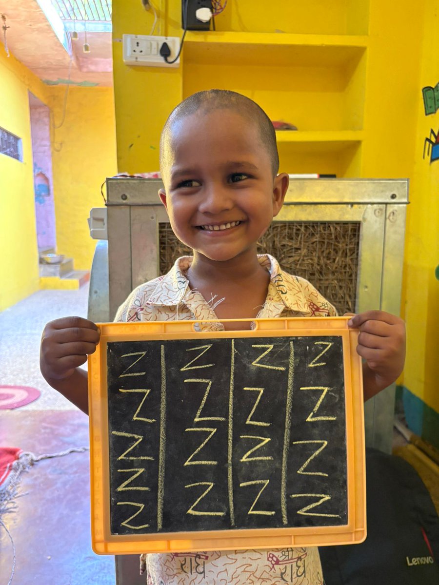 SarthakNGO's tweet photo. “I wrote Z — all by myself!”

The smile says it all.

In Yellow Rooms, learning even a single letter brings joy and the confidence to keep going. 💛

#HappyEmpoweredChildren #YellowRooms #EarlyLearning #SarthakFoundation https://t.co/D63Yd960hN