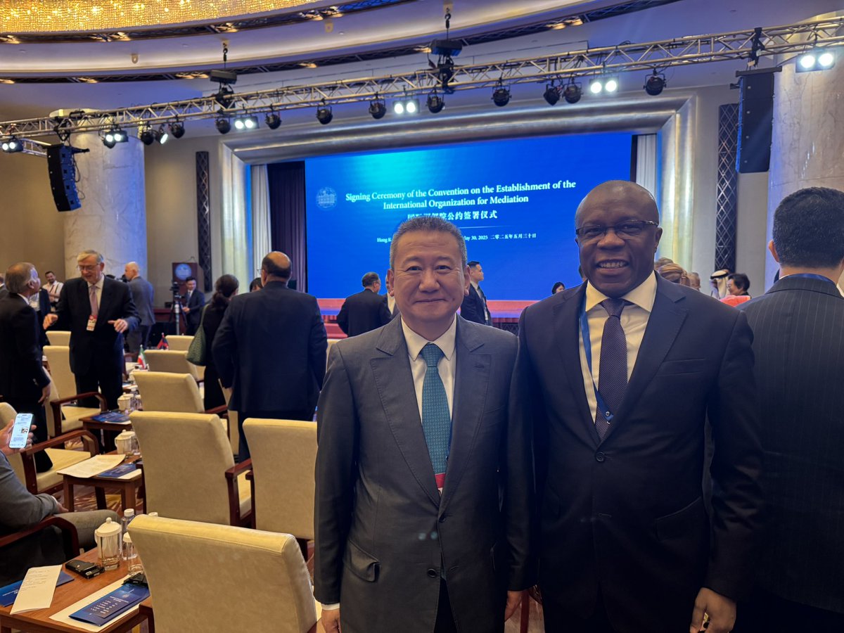 I attended in #HongKong as guest observer country the signing ceremony of the Convention on the establishment of the International Organization for Mediation, in the presence of Minister Wang Yi. IOMED is the first IO dedicated to the promotion of mediation to resolve conflicts.