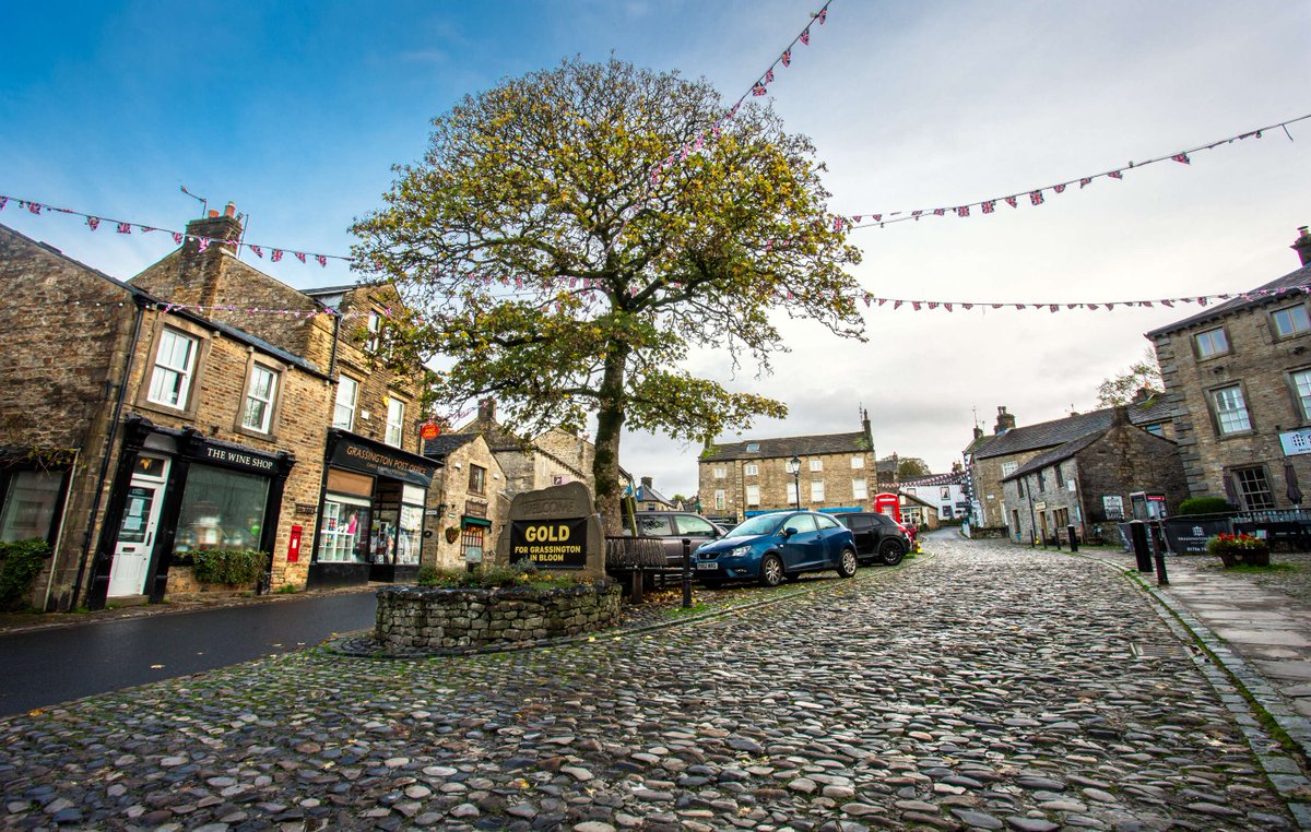 Looking for a boost this weekend? 🌿

Find 3 fab walks near #Grassington - plus lots more across the #YorkshireDales on our FREE walking app.

Great for fresh air, a mental reset, or a good leg stretch 💚🥾

Download 👇

yorkshiredales.org.uk/things-to-do/y…

#WalkForWellbeing #StepIntoNature