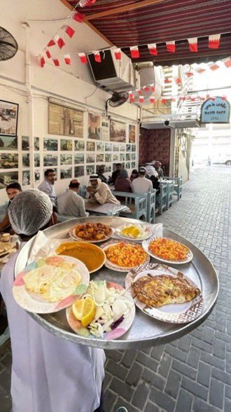 Ask_Bahrain's tweet photo. #يا_زاير_البحرين 🇧🇭
.
هذه قائمة لبعض المطاعم المميزة للافطار الصباحي في البحرين " طب و تخيّر " :- 🥞 🍳 

احفظها عندك ❤️
.
- مطعم روشيه 
- مطعم الامير 
- مطعم نصيف 
- مطعم Kyo الليوان 
- مطعم عقيلي و كرك 
- مطعم اموش 
- مطعم الروشنه
- مطعم و مقهى حاجي 
- مطعم بابا طاهر 
- مطعم بسطه 
- مطعم ابو حسين 
- مطعم الكوار 
- مطعم فريج بن رشدان 
- مطعم ليالي فلسطين 
- مطعم بزه 
- مطعم الكوفيه .
.