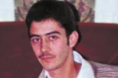 Consuelo Ordóñez (@consuorf) on Twitter photo #TalDiacomoHoy de 1985 #ETA asesinó en #Pamplona al <a href="/policia/">Policía Nacional</a> Paco Miguel y al niño de 13 años Alfredo Aguirre. Tendieron una trampa a la policía.
Ayer recordábamos a cinco niños (#VIC), hoy a Alfredo.
¿Me ayudas a difundir este HILO para que se conozca qué era ETA viva? 🧵 #TalDiacomoHoy de 1985 #ETA asesinó en #Pamplona al <a href="/policia/">Policía Nacional</a> Paco Miguel y al niño de 13 años Alfredo Aguirre. Tendieron una trampa a la policía.
Ayer recordábamos a cinco niños (#VIC), hoy a Alfredo.
¿Me ayudas a difundir este HILO para que se conozca qué era ETA viva? 🧵