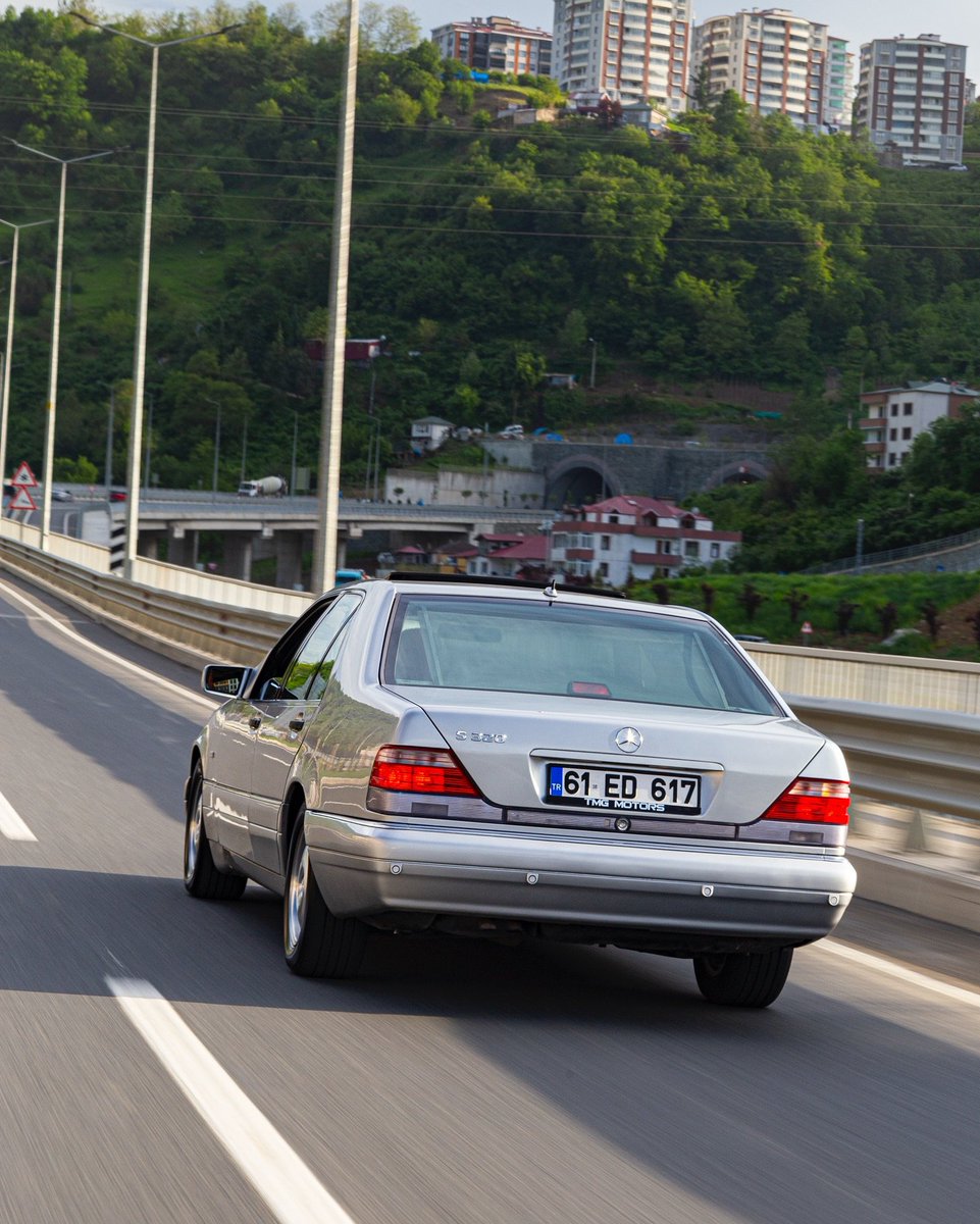elbet bir gün diyoruz