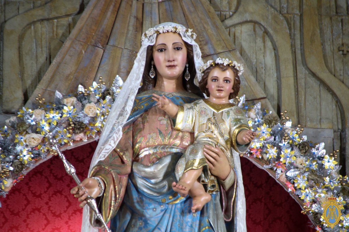 AuxiliadoraMLG's tweet photo. La Santísima Virgen ya se encuentra preparada para la exaltación de la Bajada en su honor. 

Le deseamos la mayor de las suertes a nuestra querida Doña Mª Ángeles Hernández Benavides. 

📸: @HARfotoscofrade. 

#SomosFuturo https://t.co/lixzdXj8SV