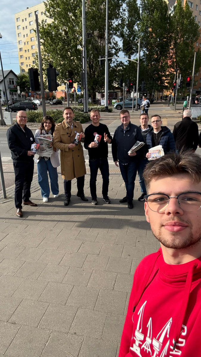 Mateusz Skarbek tweet media