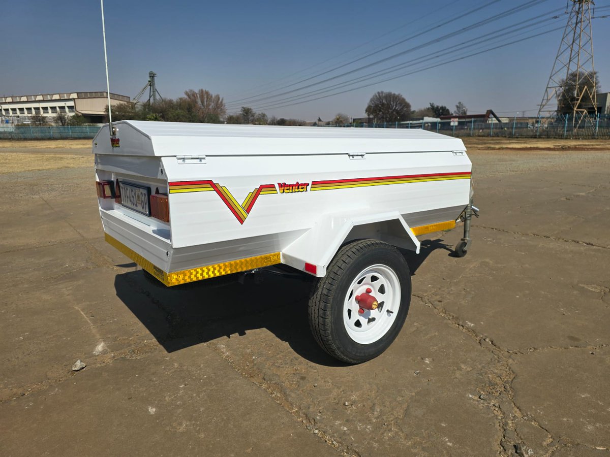 Rovertlogistics's tweet photo. Did you know that we can handle your shipping even if we didn't do your shopping. 

Get in touch with us on 0974554448 for assistance, our team is always happy to help.

#Rovertlogistics #Delivery https://t.co/aG7WR66tfd