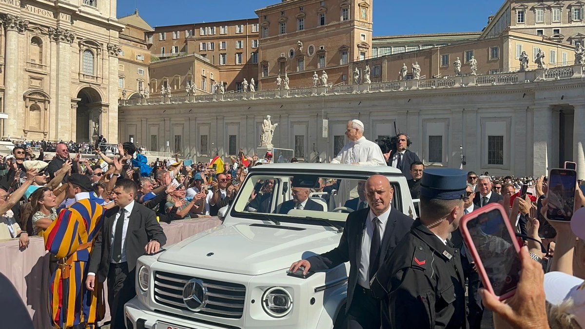 Ife ndi a braz tili mu Italy ndi yaachina Papa 🙏🇮🇹