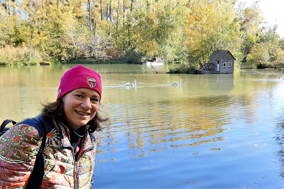 ICPDR_ORG's tweet photo. 🔬 Meet Danka Thalmeinerová, water policy expert at Slovakia’s Ministry of Environment.
🌊 A bridge between science and policy, she brings together diverse voices to shape sustainable water management across the Danube River Basin.
#WomenInScience #JDS5 #IWRM #Danube https://t.co/SckJQ6vJ5A
