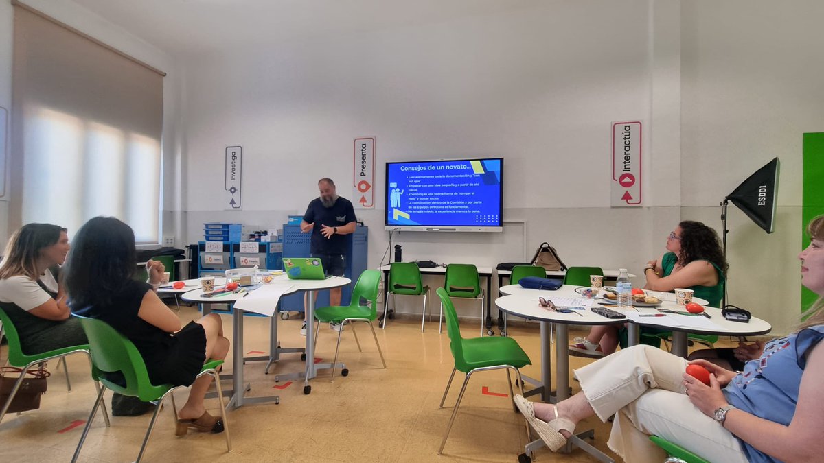 CEIP Anduva (@colegioanduva) on Twitter photo Compartimos nuestra experiencia #ErasmusPlus en el <a href="/cfiemiranda/">CFiE de Miranda de Ebro</a> de la mano de <a href="/FerIbBla/">Fernando Ibáñez</a>. Todo el camino que hemos recorrido y los aprendizajes adquiridos.
#MesDeEuropa
#DíaDeEuropa
<a href="/sepiegob/">SEPIE</a>
#internacionalizaCyL Compartimos nuestra experiencia #ErasmusPlus en el <a href="/cfiemiranda/">CFiE de Miranda de Ebro</a> de la mano de <a href="/FerIbBla/">Fernando Ibáñez</a>. Todo el camino que hemos recorrido y los aprendizajes adquiridos.
#MesDeEuropa
#DíaDeEuropa
<a href="/sepiegob/">SEPIE</a>
#internacionalizaCyL