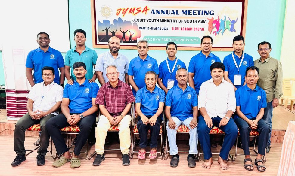 The Jesuit Youth Ministry of South Asia (JYMSA) Annual Meeting 2025 was held from 25th to 28th April at the AICUFAshram, Campion School Campus, Bhopal, bringing together 17 youth coordinators from across the Conference of South Asia.
jcsaweb.org/2025/05/09/jym…
