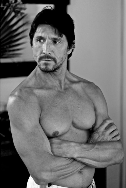 tommygunnxxx's tweet photo. This face says 'don’t test me,' but also 'where’s lunch?' 🤤 #Throwback #handsomedevil #goodlookin https://t.co/l7ZgdVM8VE