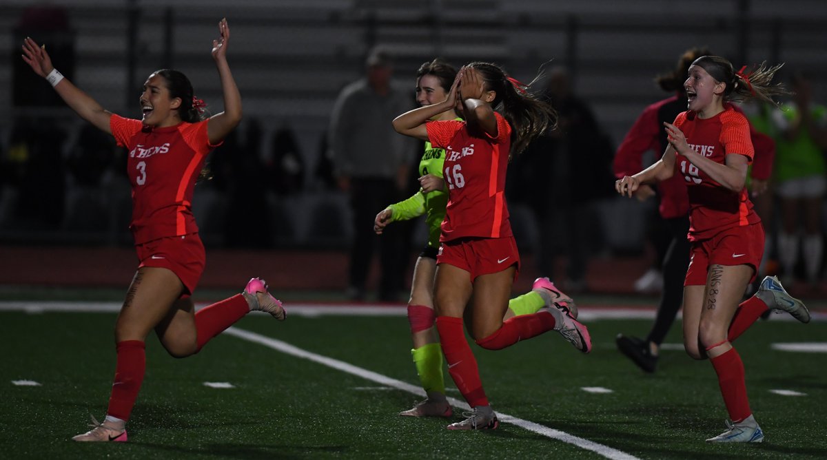 MIPrepZone (@miprepzone) on Twitter photo GIRLS SOCCER: On Thursday, it was (Ashley) Miller time.
The Troy Athens (<a href="/AthensSoccer/">Troy Athens Soccer</a>) goalkeeper both stopped a shot and scored in the shootout with Troy to win the Red Hawks a district championship >> tinyurl.com/mr322jc5 GIRLS SOCCER: On Thursday, it was (Ashley) Miller time.
The Troy Athens (<a href="/AthensSoccer/">Troy Athens Soccer</a>) goalkeeper both stopped a shot and scored in the shootout with Troy to win the Red Hawks a district championship >> tinyurl.com/mr322jc5