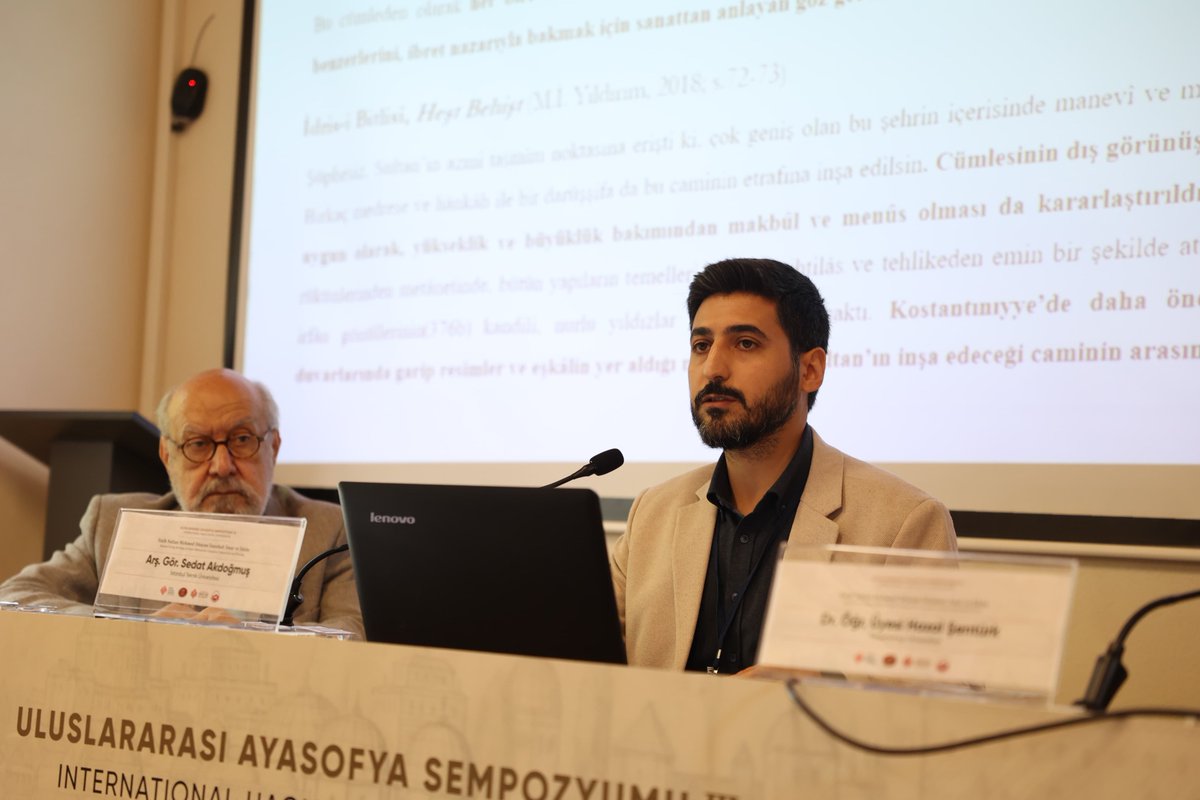 Arş. Gör. Sedat Akdoğmuş “Osmanlı Kroniklerinde Mimari Hafızanın Oluşumu ve Gelişiminde Tarihçilerin Ayasofya Kavrayışları” başlıklı sunumunu gerçekleştirdi.