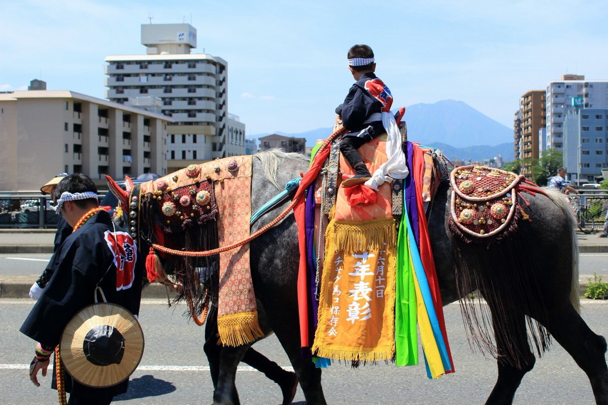 Chagu Chagu Umakko, The annual horse festival🐎 has been held since ancient times as a way for farmers to thank their workhorses and to pray🙏 for their health and protection. 👉#Chagu Chagu Umakko#Festival tinyurl.com/2rrncv53