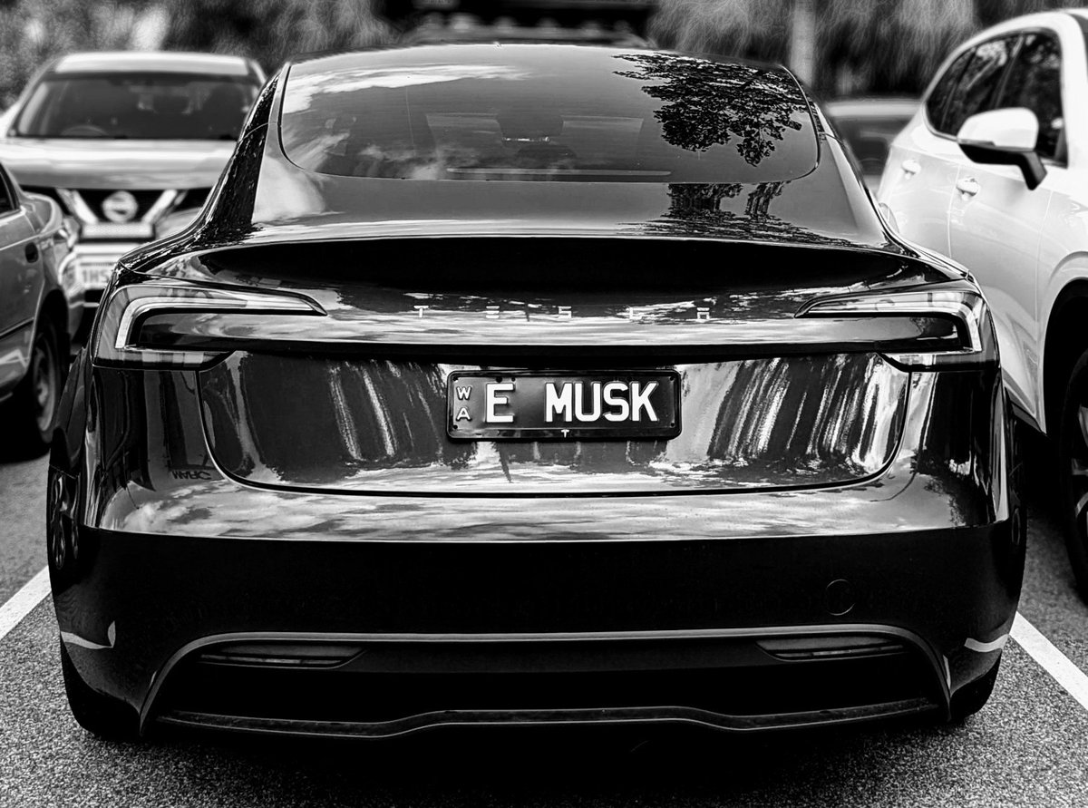 JasonBrouwer8's tweet photo. @elonmusk Who's driving this one? @elonmusk https://t.co/UJbXhMccLj