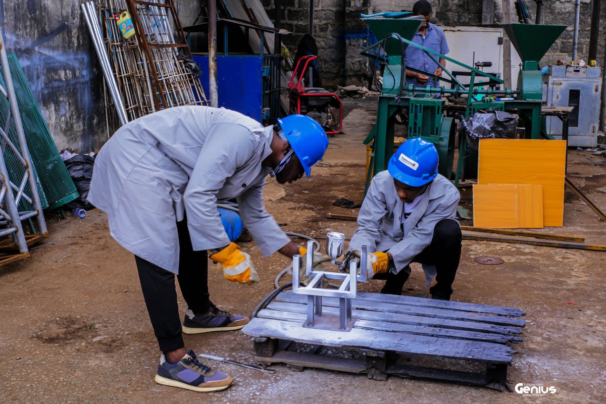 CIC_Makerspace's tweet photo. The geniuses from @Mouau_EDU  completed their fabrication project. The Geniuses gained valuable experience in design thinking, prototyping, and problem-solving.
Supported by
@ACTFoundation_ 
@AEC_Africa 
@autodesk 

#NigerianGenius
#Engineering 
#Innovative
#E4I https://t.co/BtBTLgUCBs