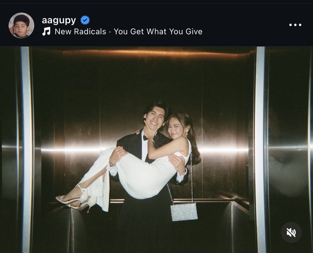 ashdrescutie's tweet photo. ASHDRES CONTINUOUSLY GIVING US A REASON TO HOLD ON 🥹😭🥹😭 paano ka bibitaw kung nilalaban din nila talaga di ba :(( https://t.co/KCmkm7xXb5