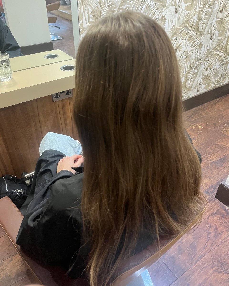 paulkemphair's tweet image. From flat to full of dimension ✨ Lauren worked her magic with a soft, blended balayage, lifting the colour while keeping everything natural, low-maintenance and full of glow. The perfect refresh for brighter days ahead 🤎

#brighterblends #hairrefresh #warringtonhair
