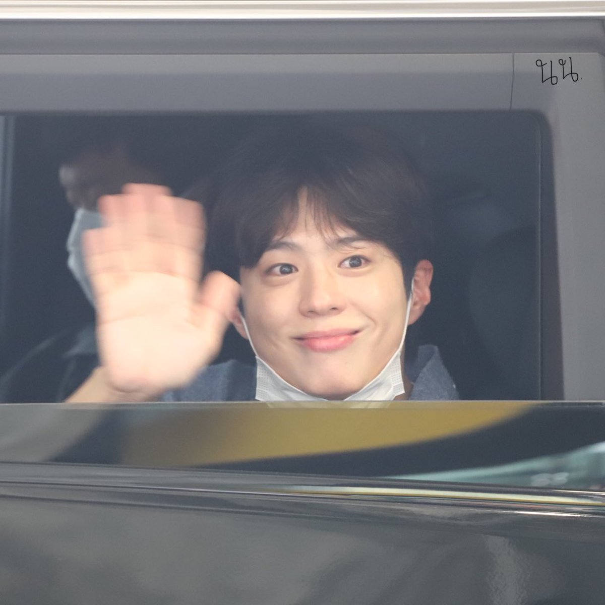 ตาหนูบอกจุ๊ จุ๊ 💙
<a href="/BOGUMMY/">박보검</a> 
#박보검 #보검 
#parkbogum #bogum 
#ประเทศไทยมีโบกอมแล้ว
#GoodBoyInThailand