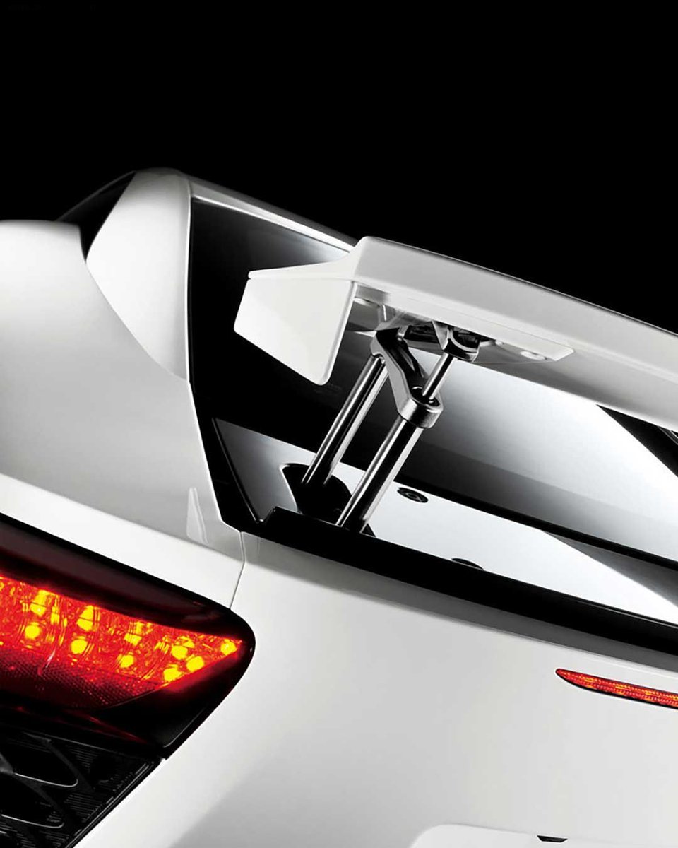 LexusTwickenham's tweet photo. A masterpiece of engineering and aerodynamics.
Just a few of the exquisite engineering details on the legendary Lexus LFA.
#LexusLFA #Lexus #LFA #LexusLove #LexusNation #LexusClub #JDM #LexusLife #LexusFamily #Supercar #Hypercar #ExpensiveCars https://t.co/z3iSBcAFMm