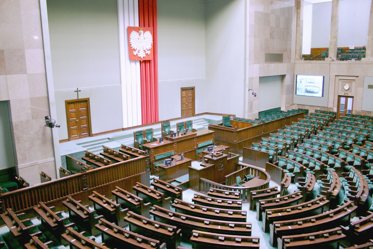 Am Sonntag wird in #Polen ein neues Staatsoberhaupt gewählt. #GTAI-Experte Christopher Fuß informiert über die Programme der Kandidaten und die Wirtschaftsbeziehungen zwischen Deutschland und Polen: #GTAI-Pressemitteilung: gtai.de/de/meta/presse