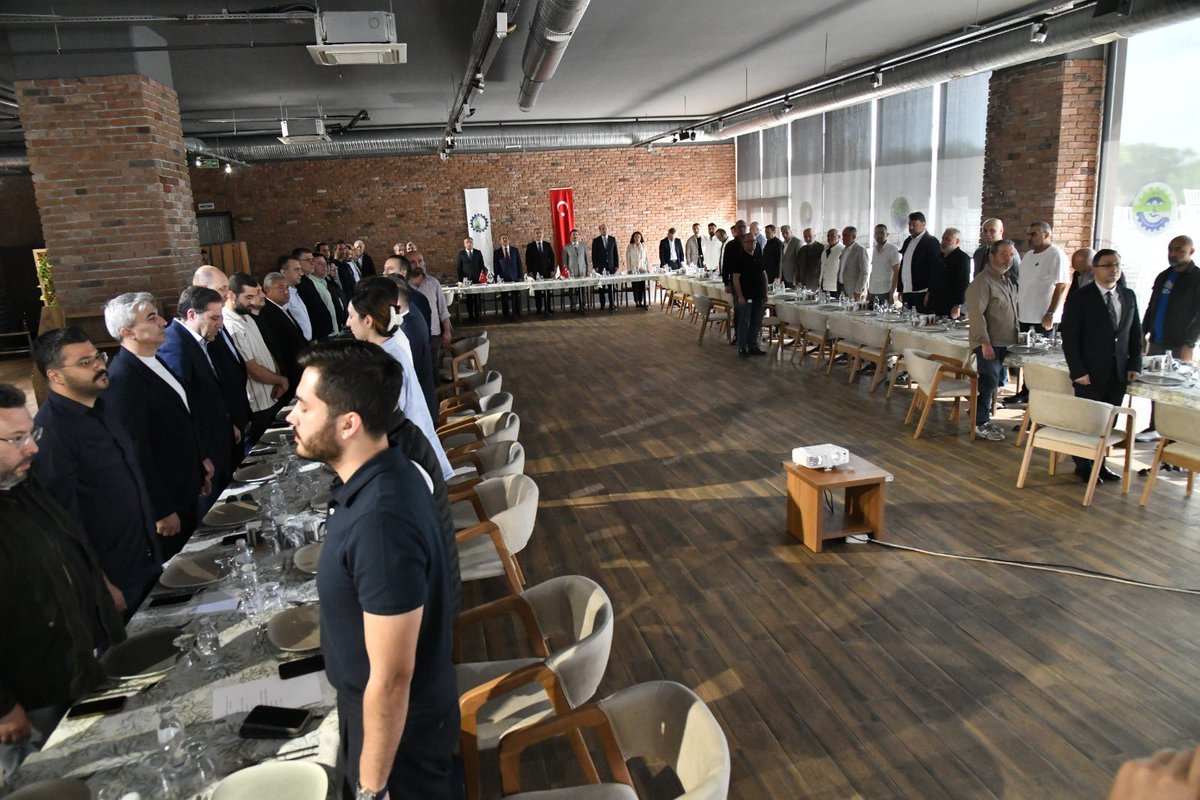 Kaymakamımız Sayın Mustafa GÜLER, Ergene ilçemizde düzenlenen Velimeşe OSB 2025 Yılı İstişare Toplantısı’na katıldı.

suleymanpasa.gov.tr/velimese-osb-2…