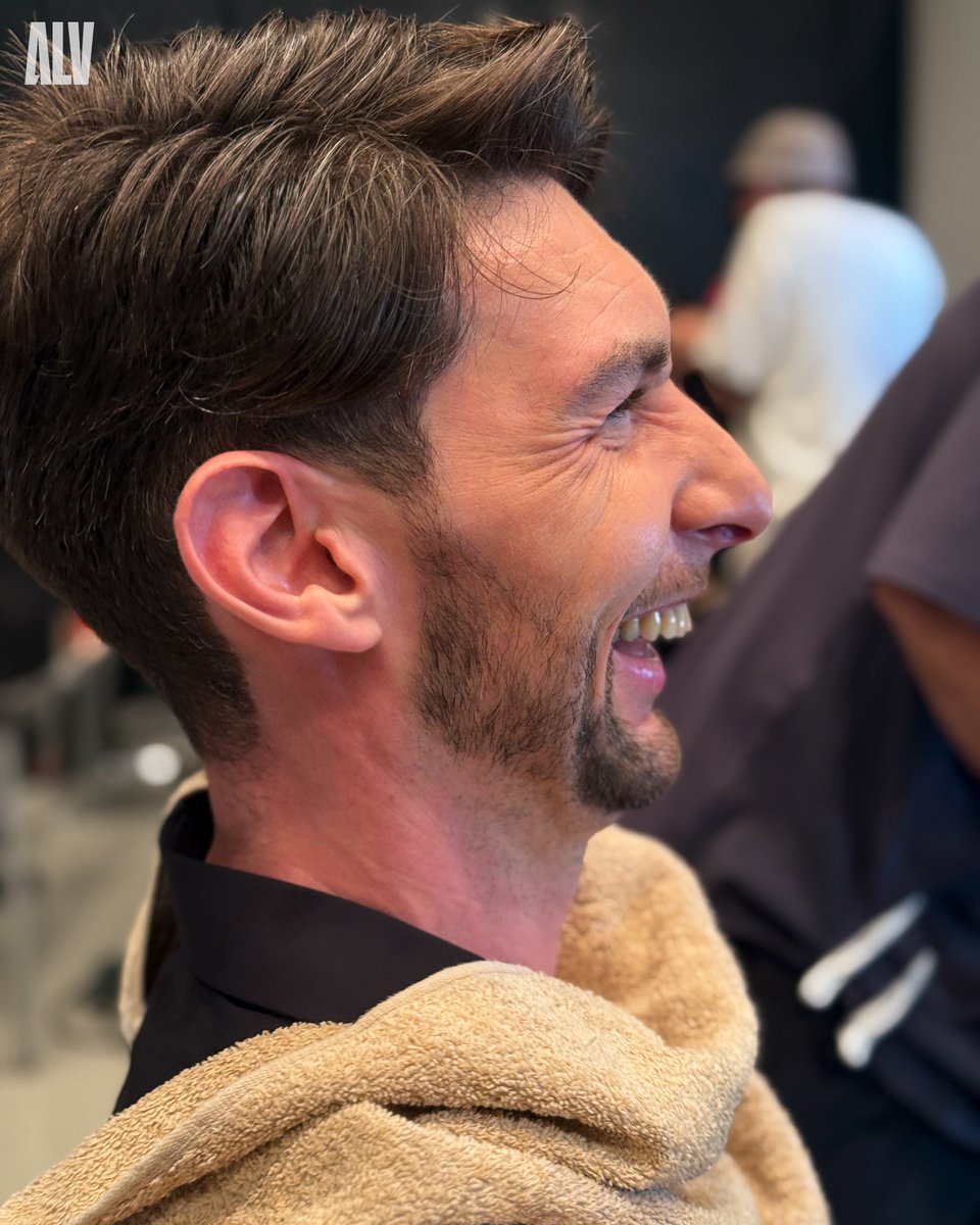 ALVARK_TOKYO's tweet image. ヘアメイク中💆‍♂️💈
#Bリーグアワード #いまここ