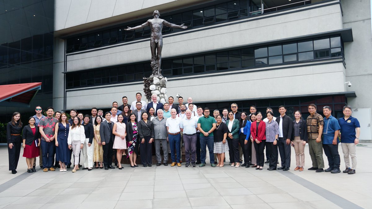 CIL Ocean Law and Policy (@cil_oceans) on Twitter photo CIL researchers Dita Liliansa <a href="/dliliansa/">Dita Liliansa</a> & Digvijay Rewatkar joined as Facilitators at the inaugural "Law of Naval Warfare Academy" in Manila (15–17 May), guiding wargame-style simulations for Indo-Pacific military officers on legal & strategic issues in naval conflict. CIL researchers Dita Liliansa <a href="/dliliansa/">Dita Liliansa</a> & Digvijay Rewatkar joined as Facilitators at the inaugural "Law of Naval Warfare Academy" in Manila (15–17 May), guiding wargame-style simulations for Indo-Pacific military officers on legal & strategic issues in naval conflict.