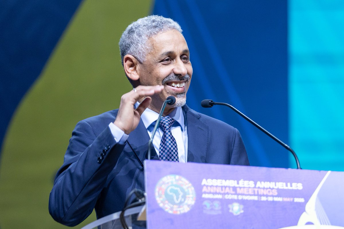 SECO (@seco_ch) on Twitter photo 🇨🇭 congratulates <a href="/sidiouldtah/">Sidi Ould Tah</a> on his election as President of <a href="/AfDB_Group/">African Development Bank Group</a>. We look forward to working together for sustainable development and impactful results across Africa.
Thank you, Dr. <a href="/akin_adesina/">Akinwumi A. Adesina</a>, for your leadership. 🇨🇭 congratulates <a href="/sidiouldtah/">Sidi Ould Tah</a> on his election as President of <a href="/AfDB_Group/">African Development Bank Group</a>. We look forward to working together for sustainable development and impactful results across Africa.
Thank you, Dr. <a href="/akin_adesina/">Akinwumi A. Adesina</a>, for your leadership.