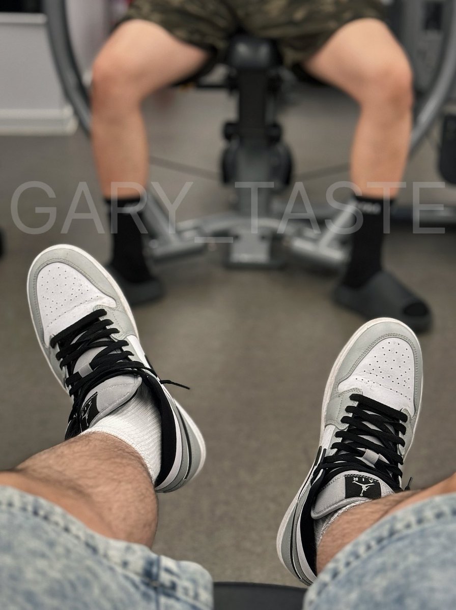 #北京 
健完身庞臭 #贱狗 #鞋刷 🙋‍♂️
微：GARY_TASTE