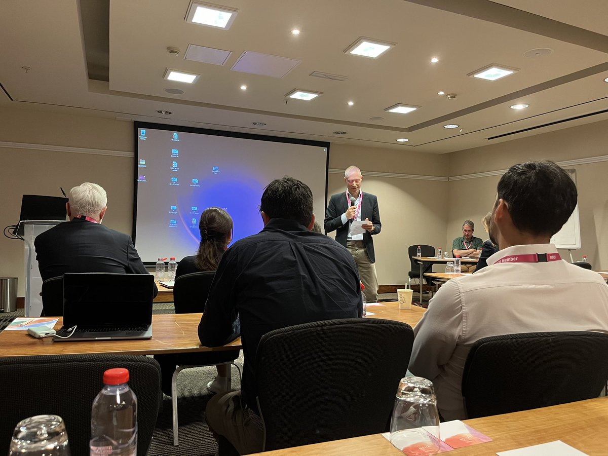 EACVI President tweet media