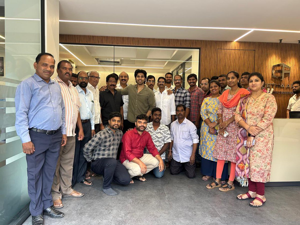 Geetha Arts (@geethaarts) on Twitter photo A day filled with joy and celebration as Team <a href="/GeethaArts/">Geetha Arts</a> celebrated the birthday of <a href="/AlluSirish/">Allu Sirish</a> 🤩
#HBDAlluSirish 💫 A day filled with joy and celebration as Team <a href="/GeethaArts/">Geetha Arts</a> celebrated the birthday of <a href="/AlluSirish/">Allu Sirish</a> 🤩
#HBDAlluSirish 💫
