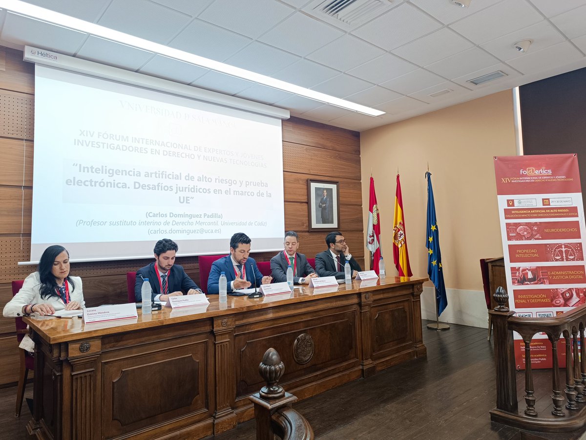 irenearenal's tweet photo. Segunda jornada de #FODERTICS14 Comenzamos con IA y proceso 🤖🎓 @foderticsusal @FacDerechoUsal https://t.co/uvghB2tQcr