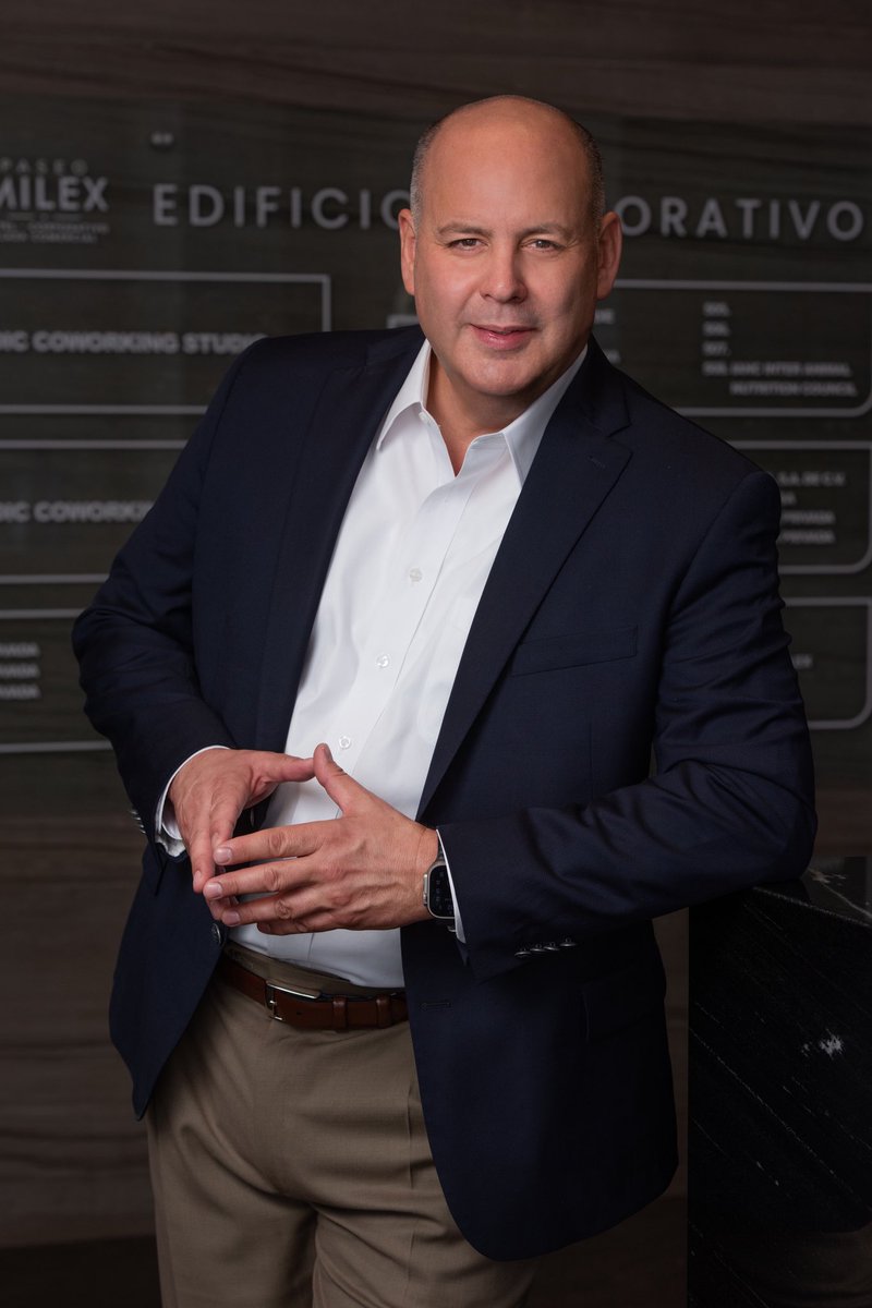 En la #BancadaNaranja promovimos la iniciativa de Ley General de Derechos Digitales, que reconoce los derechos digitales como una extensión de los derechos humanos y que por tanto deben ser tutelados. Lo escribo en <a href="/ElFinanciero_Mx/">El Financiero</a>.🔗 bit.ly/3Hh9mFP