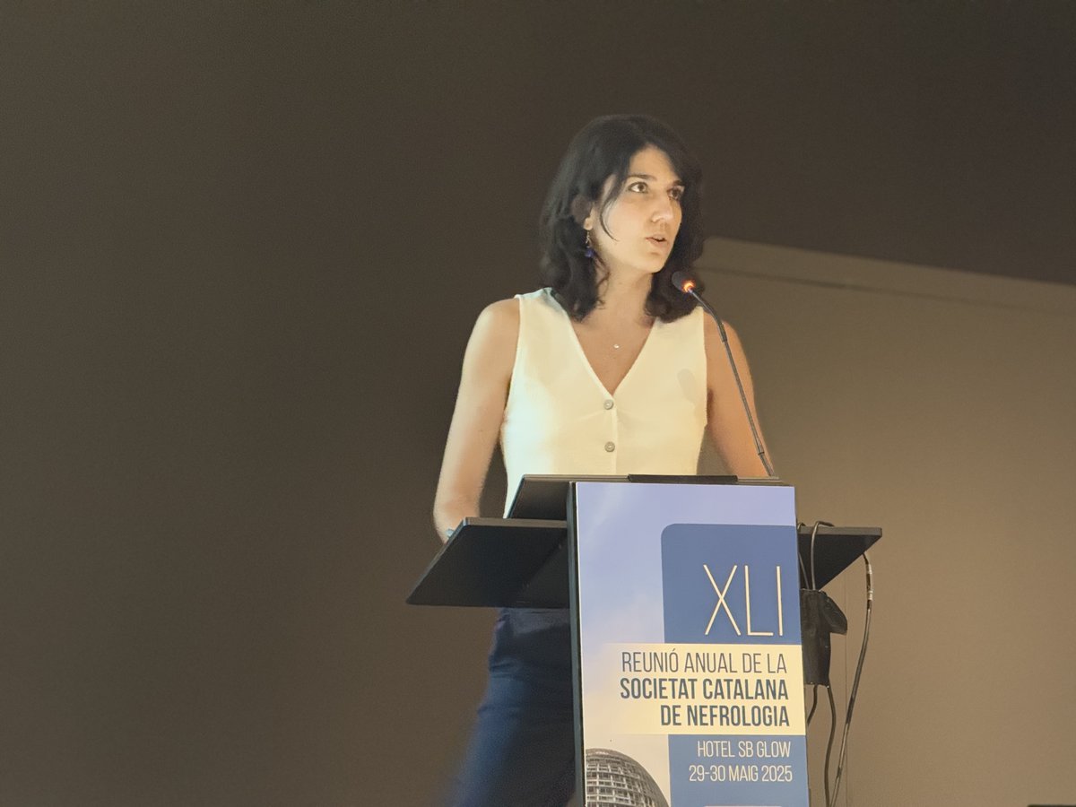 Societat Catalana de Nefrologia (@nefrocat) on Twitter photo <a href="/mxipell/">Marc Xipell</a> <a href="/hospitalclinic/">Hospital Clínic</a> <a href="/PepaSolerR/">Maria Jose Soler</a> <a href="/vallhebron/">Vall d'Hebron</a> <a href="/hospitaldelmar/">Hospital del Mar</a> <a href="/CarmeFacundo/">Carme Facundo</a> <a href="/FPuigvert/">Fundació Puigvert Barcelona</a> <a href="/roig3921/">Jordi Roig</a> <a href="/harnaulleida/">Hospital Universitari Arnau de Vilanova</a> <a href="/Itzi5879/">Itziar Navarro</a> <a href="/csapg_/">Consorci Sanitari Alt Penedès-Garraf</a> <a href="/hbellvitge/">Hospital Universitari Bellvitge | HUB</a> <a href="/b_galceran/">Bel Galceran Herrera</a> <a href="/RomiSoleEcc/">Romina Escalante</a> <a href="/SJDbarcelona_es/">Hospital Sant Joan de Déu Barcelona ES</a> <a href="/PedroArango/">Pedro Arango Sancho</a> <a href="/TangoAriel/">Ariel Tango Barrera</a> <a href="/ConsorciCSI/">Consorci Sanitari Integral</a> <a href="/shbermejo/">Sheila Bermejo</a> <a href="/hgermanstrias/">Hosp. Germans Trias</a> <a href="/Errantnephron/">OmarTaco MD, MSc</a> <a href="/AstraZenecaES/">AstraZeneca España</a> <a href="/CSLViforES/">CSL Vifor ES</a> <a href="/FME_ES/">FreseniusMedCare Esp</a> <a href="/GSK_ES/">GSK España</a> <a href="/Nipro_group/">NIPRO Group</a> <a href="/OtsukaES/">OtsukaES</a> <a href="/NovoNordiskES/">Novo Nordisk España</a> <a href="/NadiaMAlemany/">Nàdia Martín Alemany</a> <a href="/htrueta/">Hospital Trueta</a> <a href="/parctauli/">Consorci Corporació Sanitària Parc Taulí</a> <a href="/lsans3/">Laia Sans</a> <a href="/dramontsediaz/">Montserrat Díaz-Encarnación</a> 🗣️ @MarinaLopezMte, <a href="/vallhebron/">Vall d'Hebron</a>
"La cirurgia bariàtrica reverteix la glomerulopatia de l'obesitat i presenta un perfil transcriptòmic únic en comparació amb la pèrdua de pes mitjançant una dieta baixa en greixos en un model experimental"
🔗 linke.to/SCN2025_2_2
#SCN2025 <a href="/mxipell/">Marc Xipell</a> <a href="/hospitalclinic/">Hospital Clínic</a> <a href="/PepaSolerR/">Maria Jose Soler</a> <a href="/vallhebron/">Vall d'Hebron</a> <a href="/hospitaldelmar/">Hospital del Mar</a> <a href="/CarmeFacundo/">Carme Facundo</a> <a href="/FPuigvert/">Fundació Puigvert Barcelona</a> <a href="/roig3921/">Jordi Roig</a> <a href="/harnaulleida/">Hospital Universitari Arnau de Vilanova</a> <a href="/Itzi5879/">Itziar Navarro</a> <a href="/csapg_/">Consorci Sanitari Alt Penedès-Garraf</a> <a href="/hbellvitge/">Hospital Universitari Bellvitge | HUB</a> <a href="/b_galceran/">Bel Galceran Herrera</a> <a href="/RomiSoleEcc/">Romina Escalante</a> <a href="/SJDbarcelona_es/">Hospital Sant Joan de Déu Barcelona ES</a> <a href="/PedroArango/">Pedro Arango Sancho</a> <a href="/TangoAriel/">Ariel Tango Barrera</a> <a href="/ConsorciCSI/">Consorci Sanitari Integral</a> <a href="/shbermejo/">Sheila Bermejo</a> <a href="/hgermanstrias/">Hosp. Germans Trias</a> <a href="/Errantnephron/">OmarTaco MD, MSc</a> <a href="/AstraZenecaES/">AstraZeneca España</a> <a href="/CSLViforES/">CSL Vifor ES</a> <a href="/FME_ES/">FreseniusMedCare Esp</a> <a href="/GSK_ES/">GSK España</a> <a href="/Nipro_group/">NIPRO Group</a> <a href="/OtsukaES/">OtsukaES</a> <a href="/NovoNordiskES/">Novo Nordisk España</a> <a href="/NadiaMAlemany/">Nàdia Martín Alemany</a> <a href="/htrueta/">Hospital Trueta</a> <a href="/parctauli/">Consorci Corporació Sanitària Parc Taulí</a> <a href="/lsans3/">Laia Sans</a> <a href="/dramontsediaz/">Montserrat Díaz-Encarnación</a> 🗣️ @MarinaLopezMte, <a href="/vallhebron/">Vall d'Hebron</a>
"La cirurgia bariàtrica reverteix la glomerulopatia de l'obesitat i presenta un perfil transcriptòmic únic en comparació amb la pèrdua de pes mitjançant una dieta baixa en greixos en un model experimental"
🔗 linke.to/SCN2025_2_2
#SCN2025