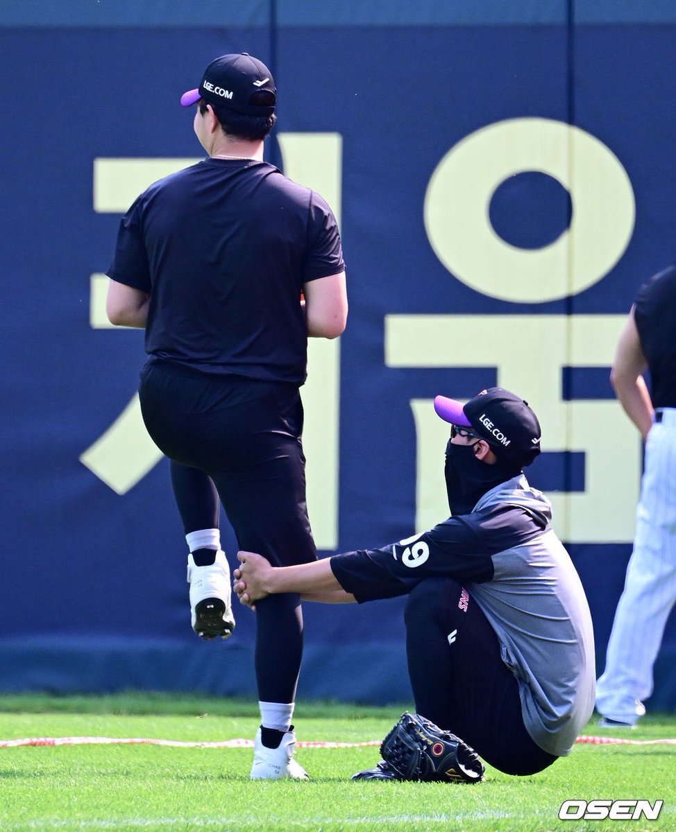 t_WIN_s31's tweet image. 유영찬이다 …..
진짜 유영찬이야 …
유영찬이 돌아왔어 🥹🥹🥹🥹🥹🥹🥹