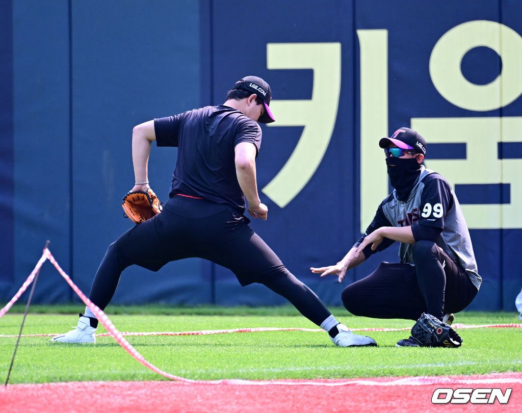 t_WIN_s31's tweet image. 유영찬이다 …..
진짜 유영찬이야 …
유영찬이 돌아왔어 🥹🥹🥹🥹🥹🥹🥹