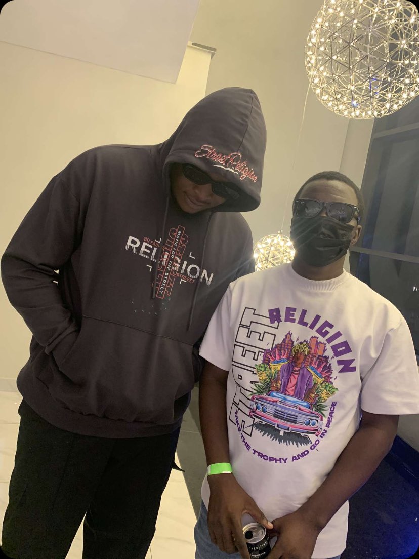 happyboytruu's tweet photo. Streetfidence📨
Round Tees- 45,000
Hoodies       - 55,000 https://t.co/mE8BrISVzU
