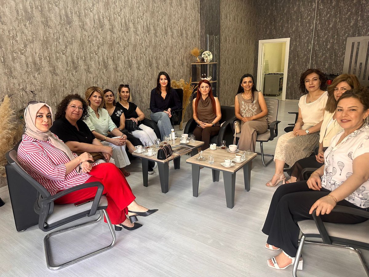 Dayanışmayı güçlendirmek, fikir alışverişinde bulunmak ve ortak projeleri konuşmak üzere üyemizi ziyaret ettik. Birlikte daha güçlü, daha üretken bir gelecek için çalışmaya devam ediyoruz.