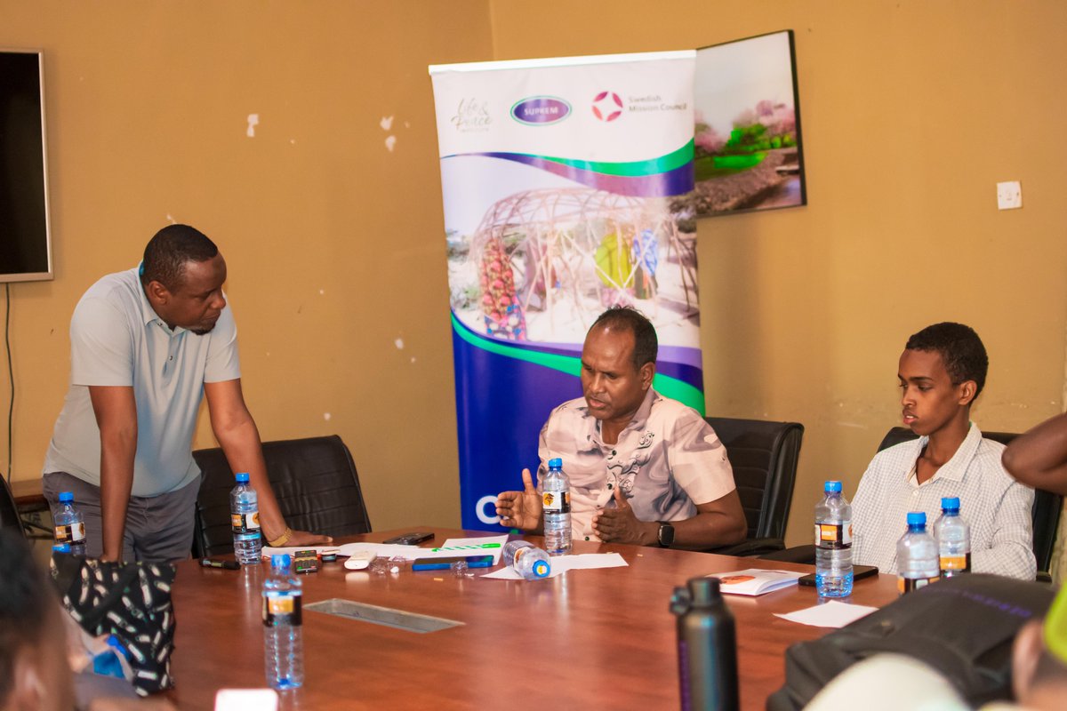 SUPKEMGarissa tweet media