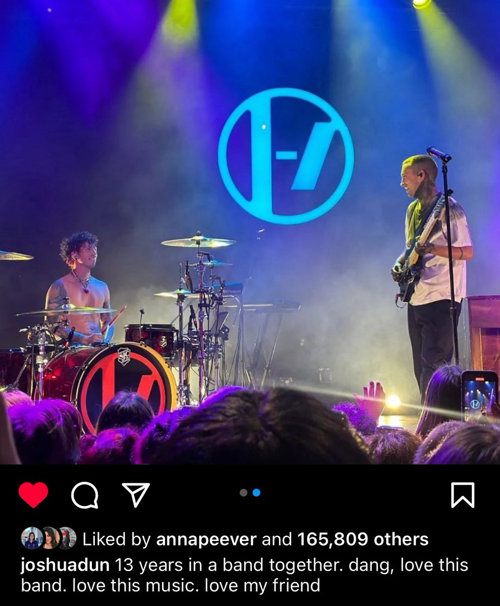 blurryave's tweet image. just remembered this post and i actually feel like screaming 
“love my friend” ok cool what if i had a gun