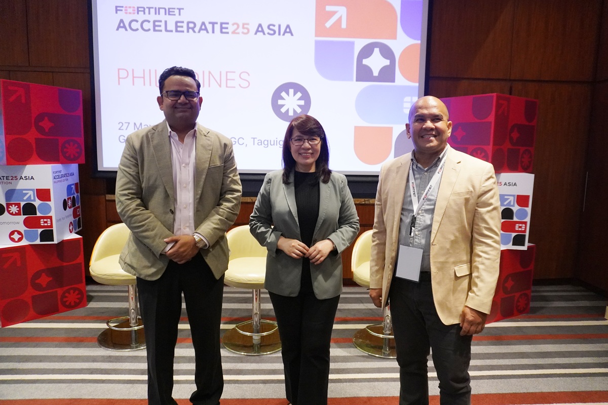 appsgadget's tweet image. 78% of PH orgs report facing AI-powered cyber threats, says Fortinet-IDC study.
🚨 Deepfakes, social engineering, supply chain attacks are rising.
Fortinet urges shift to AI-driven, unified cybersecurity.
#FortinetPH #CyberSecurityPH #AIThreats @Fortinet